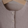 Carica l'immagine nel visualizzatore della galleria, Cardigan neonato 100% puro cashmere