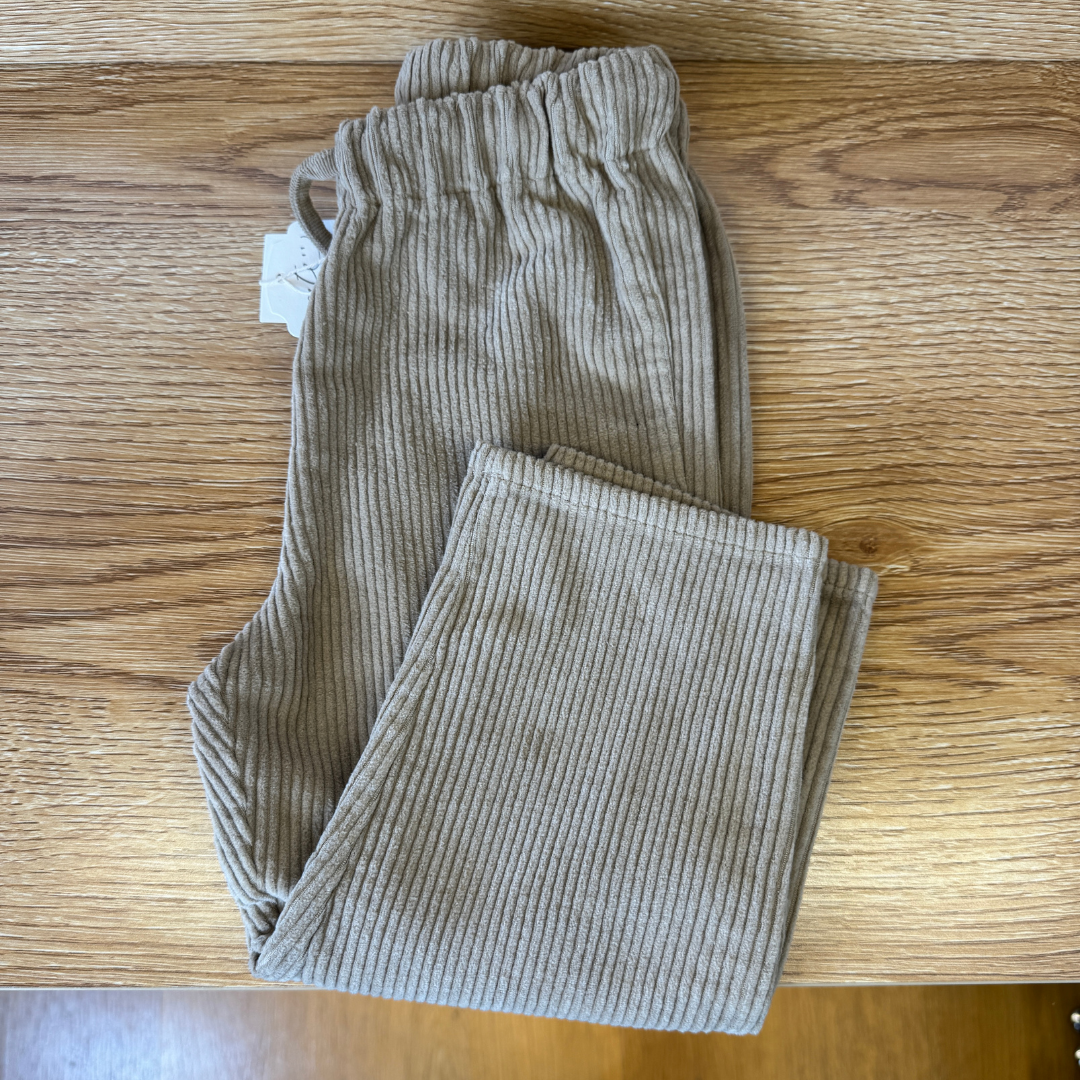 Pantaloni larghi in velluto a coste