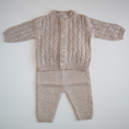 Carica l'immagine nel visualizzatore della galleria, Completo cardigan e pantalone in lana cardata a trecce

